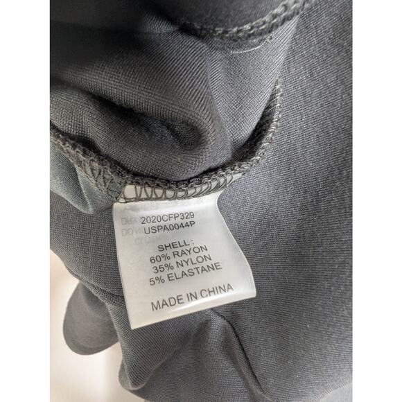 Universal Standard Moro Pocket Signature Ponte Pants in Charcoal - Picture 10 of 11